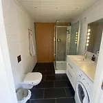 Lägenhet Sara's Cabins-hytter *